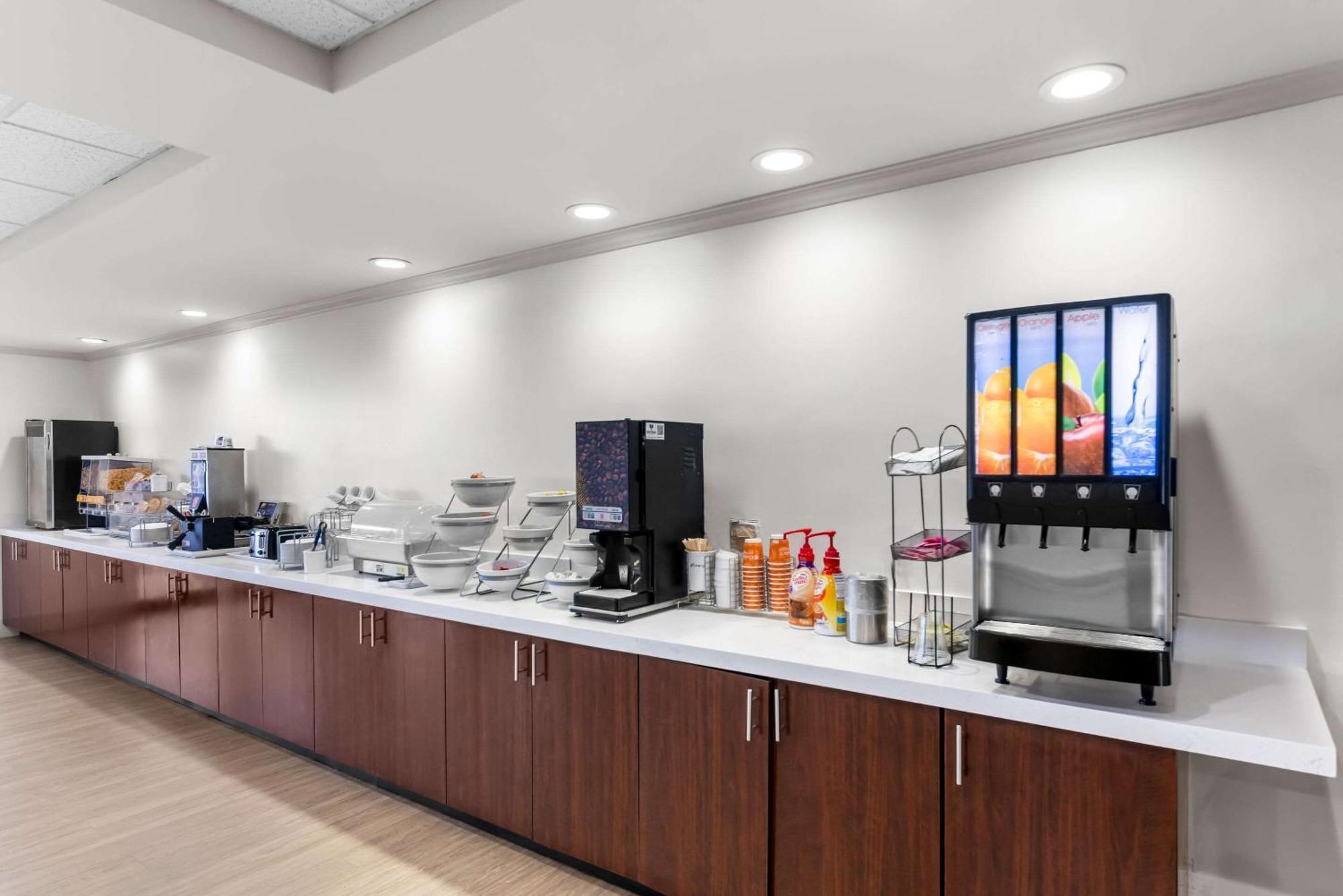 Comfort Suites Austin Airport מראה חיצוני תמונה