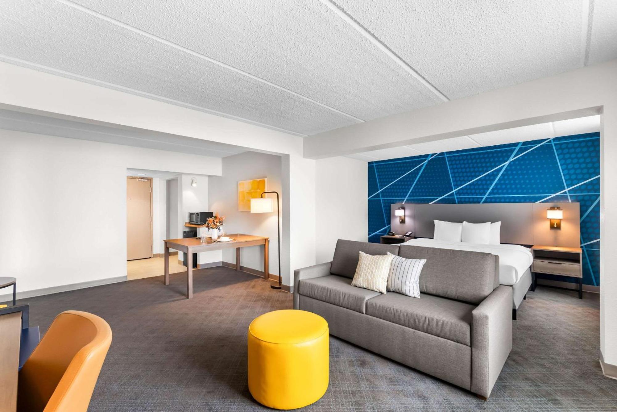 Comfort Suites Austin Airport מראה חיצוני תמונה