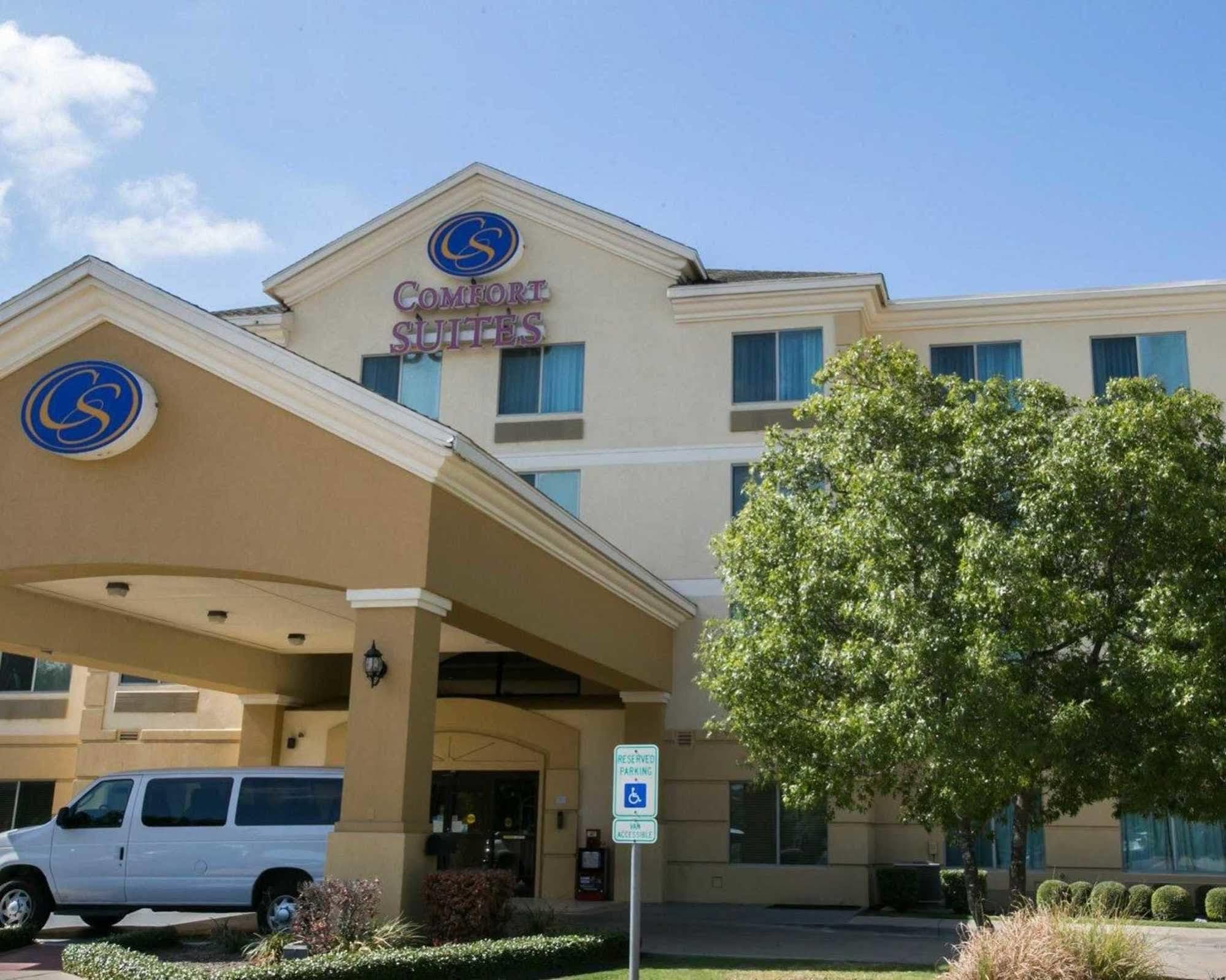 Comfort Suites Austin Airport מראה חיצוני תמונה